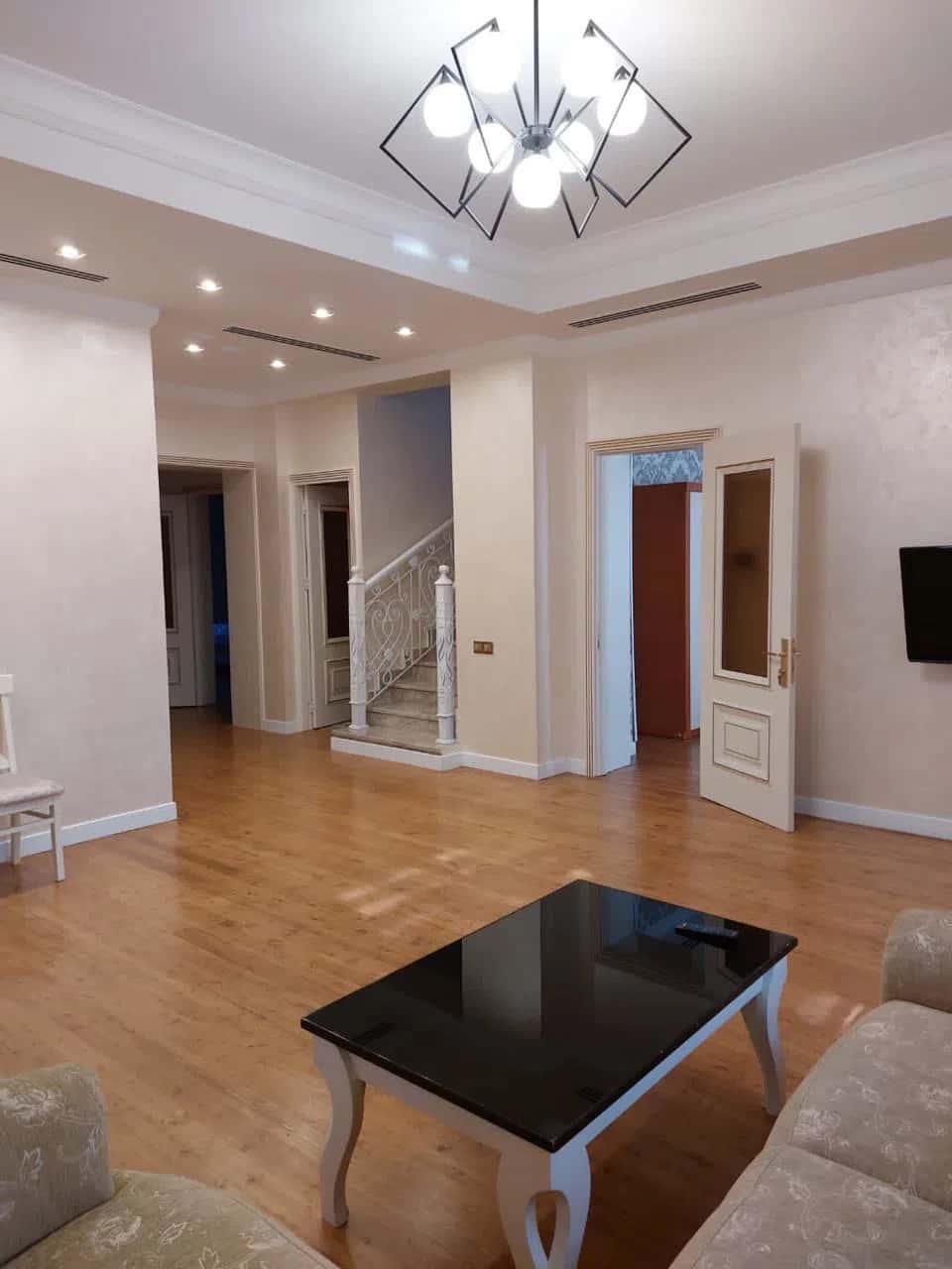 8-комнатная вилла 750 м² - на продажу - Tenderyard