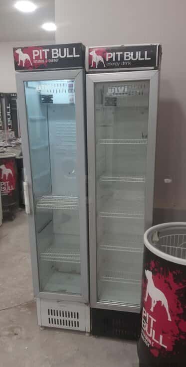 Refrigerated display case in various sizes - Tenderyard