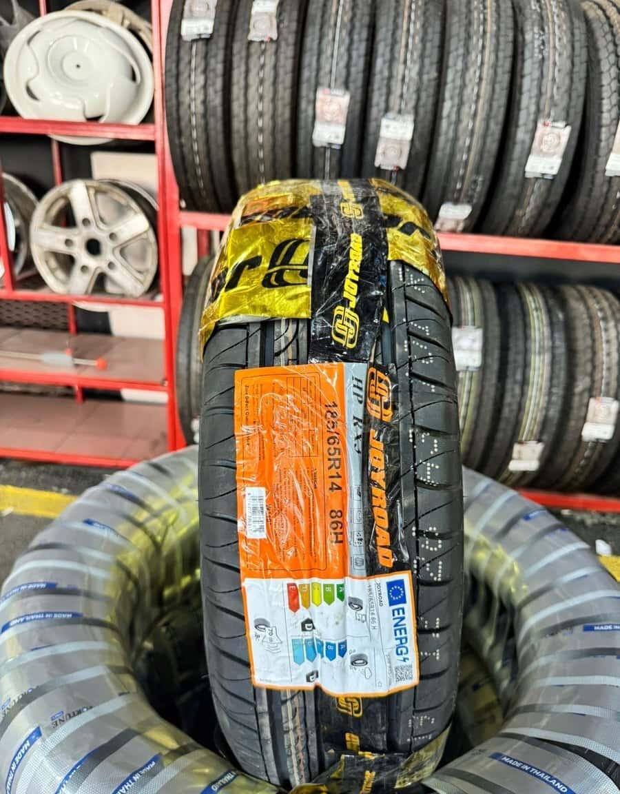 Car tire Joyroad 215/55 R16 - Tenderyard