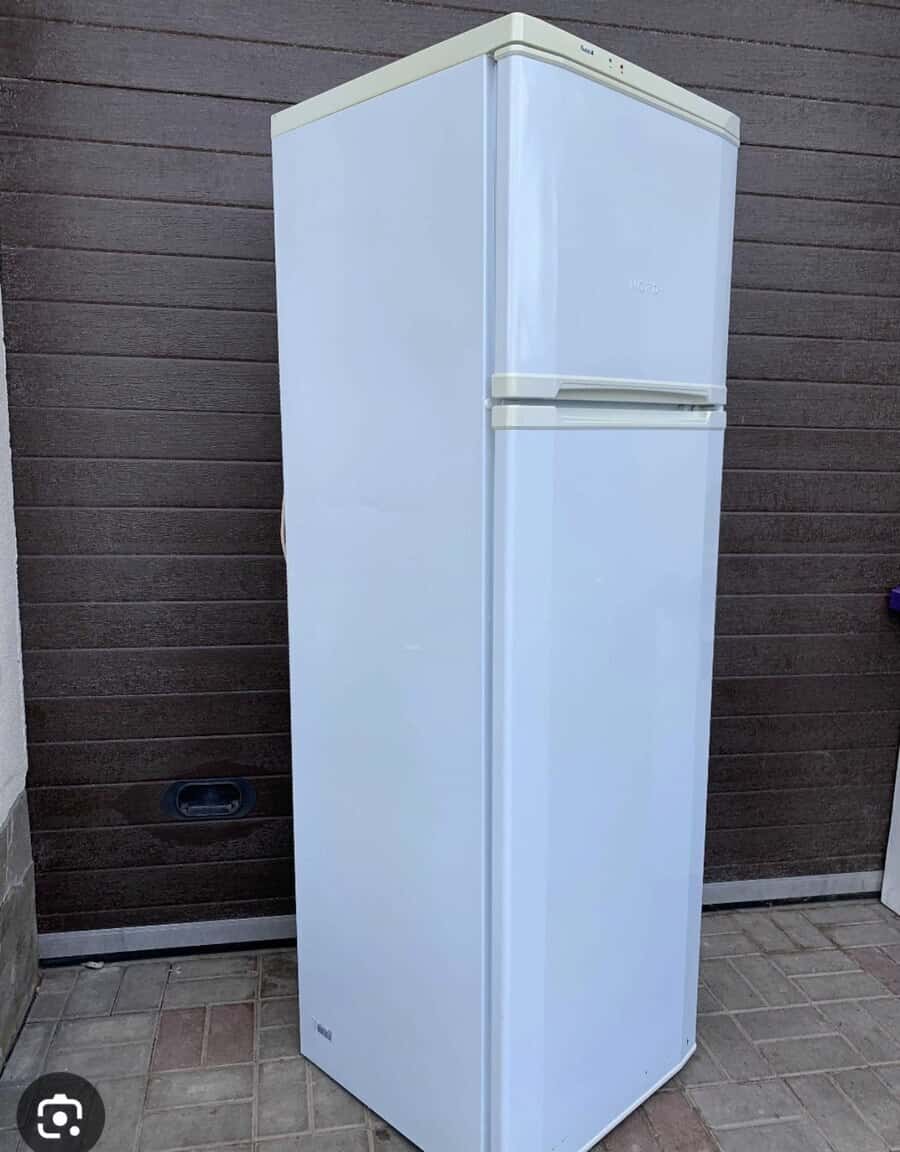 Indesit refrigerator - Tenderyard
