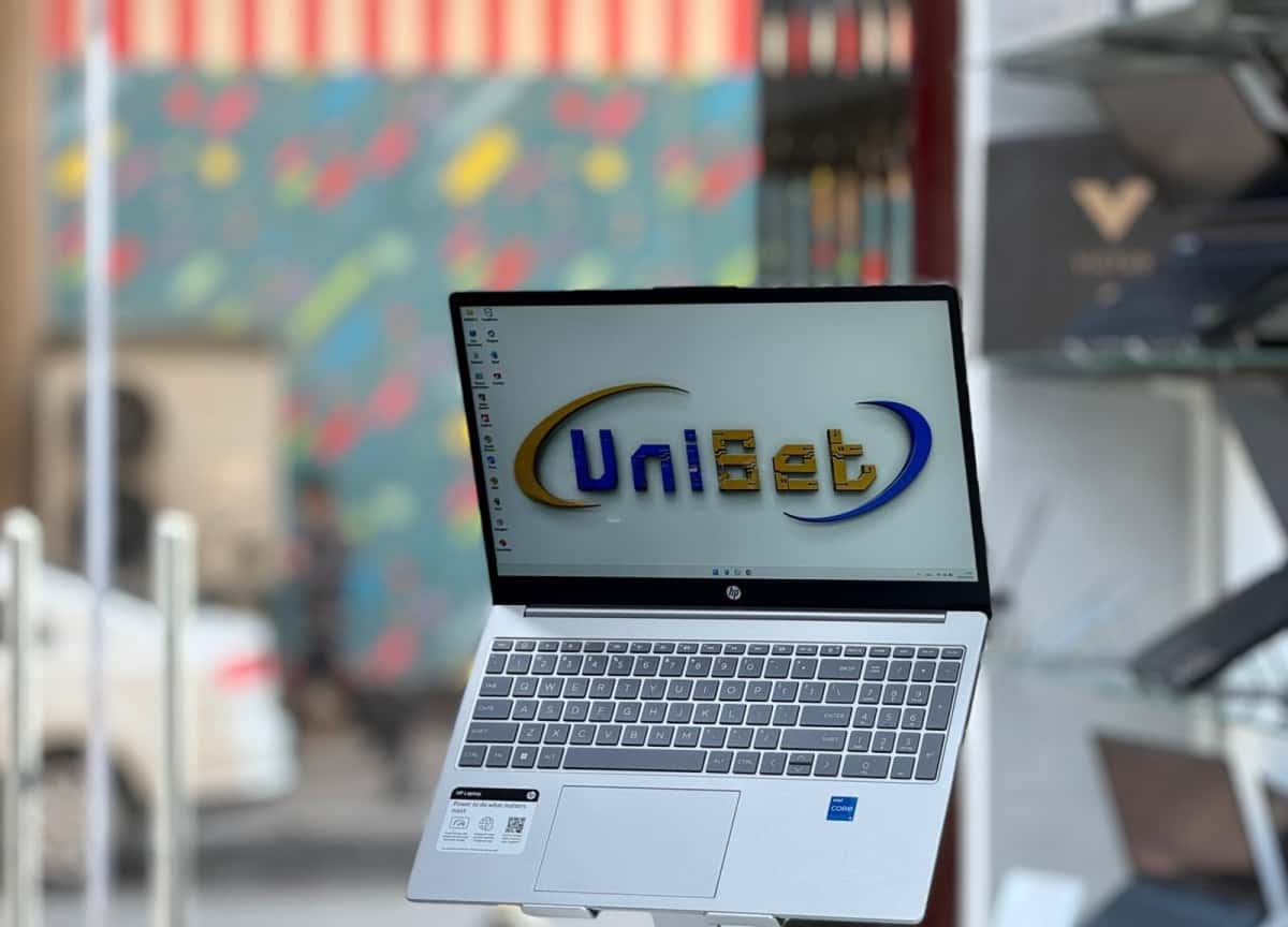 HP brand laptop, Silver color - Tenderyard
