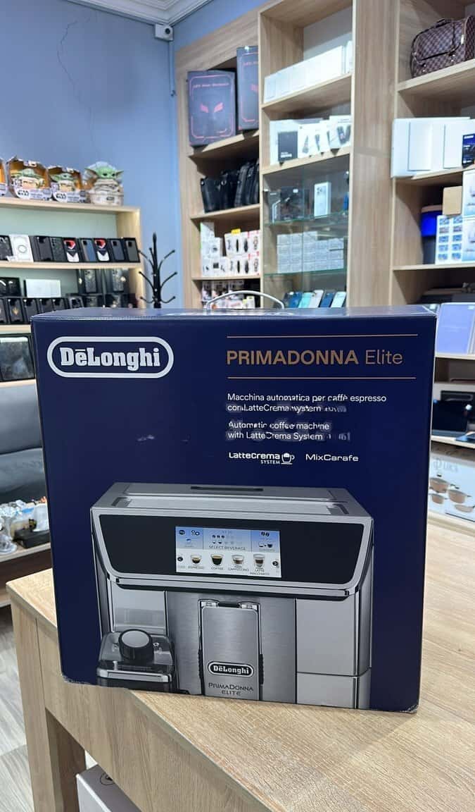 DeLonghi coffee maker - Tenderyard