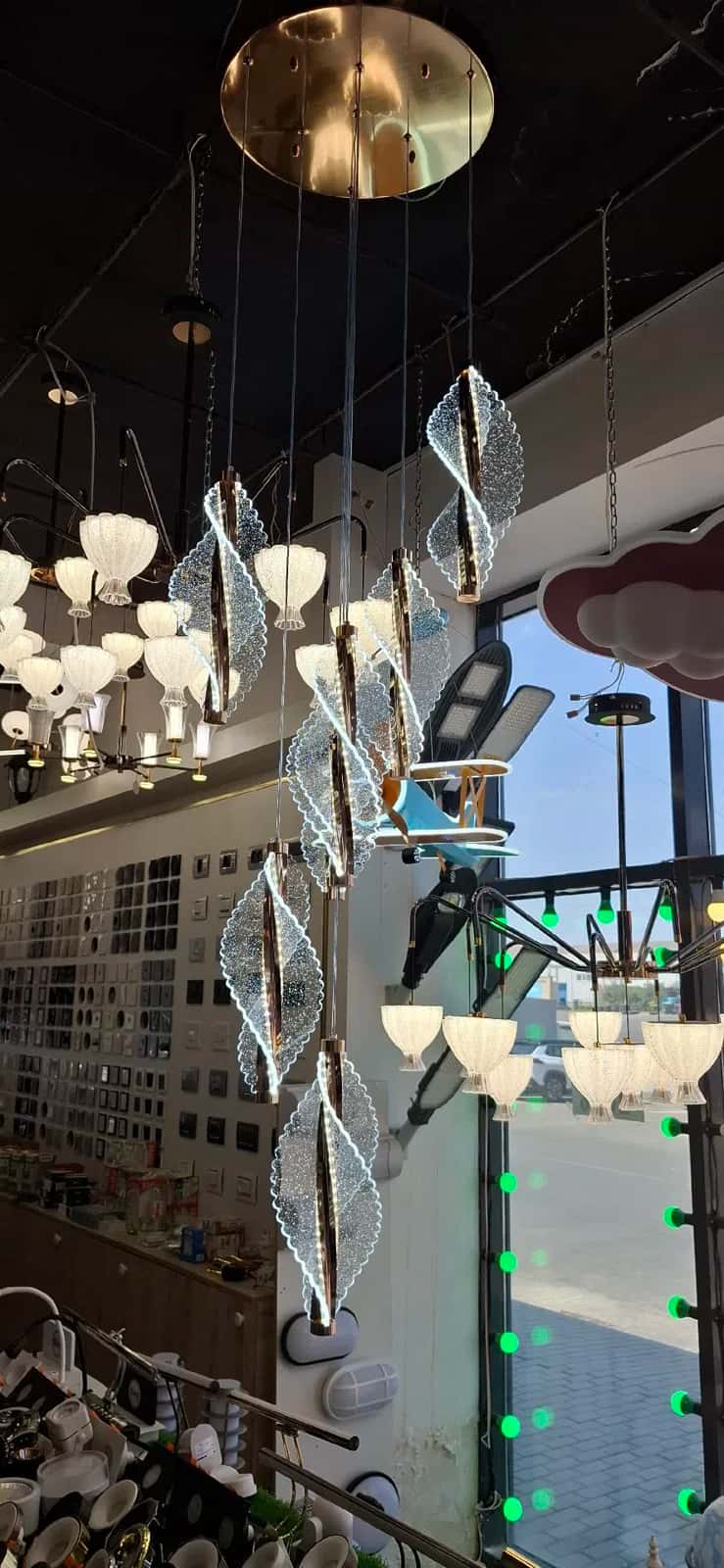 Chandelier Gold color - Tenderyard