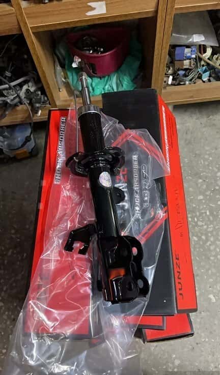 Shock Absorber Nissan Sunny N17 - Tenderyard