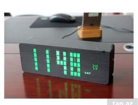 Desktop clock - Tenderyard