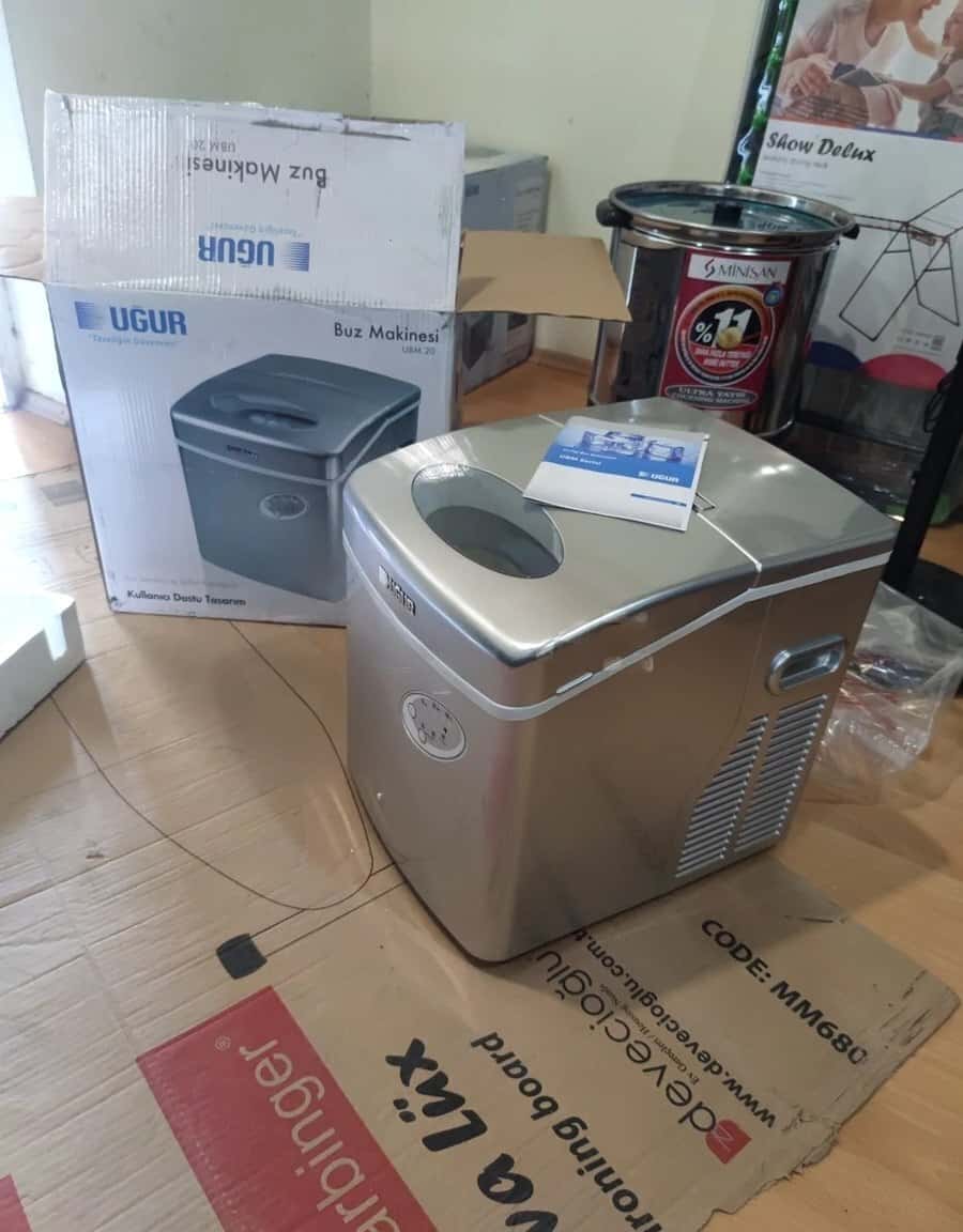 Uğur Ice Maker 20 kg/day - Tenderyard