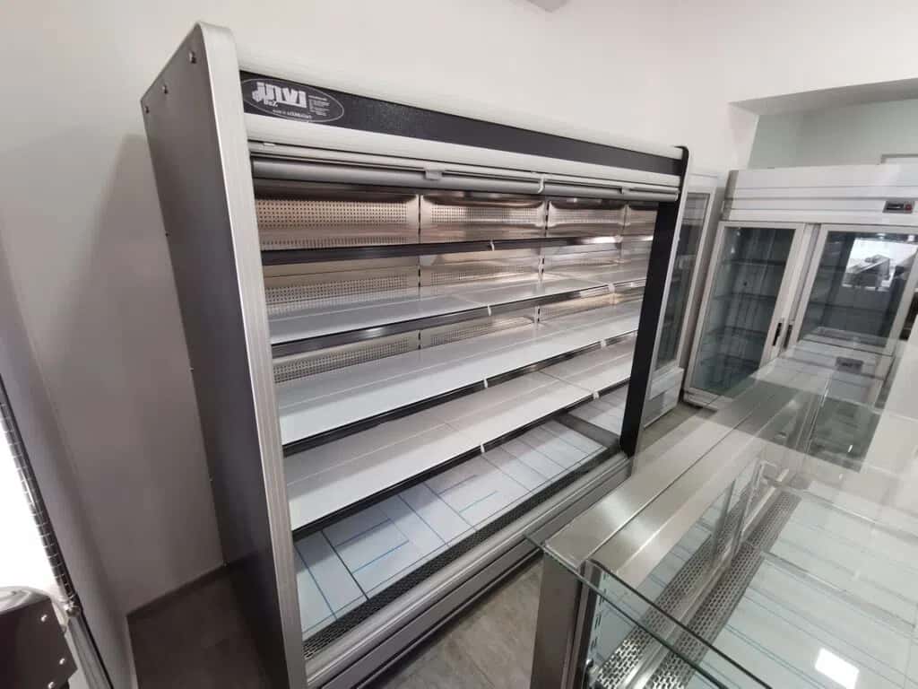 Refrigerated dairy cabinets for markets (by order) - Tenderyard
