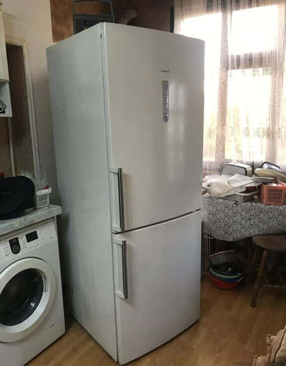 Indesit refrigerator - Tenderyard