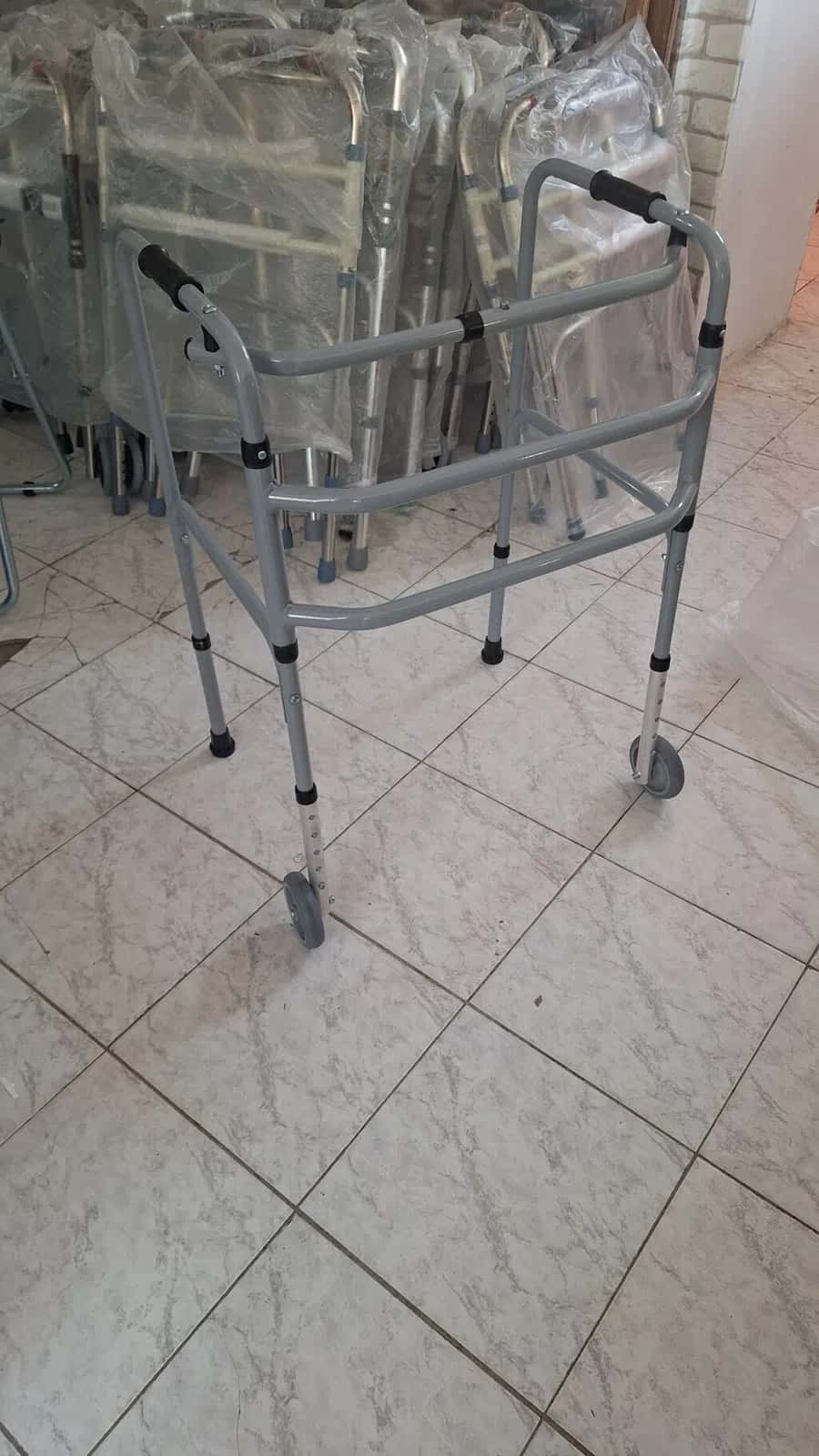 2-wheeled lightweight walker - Tenderyard