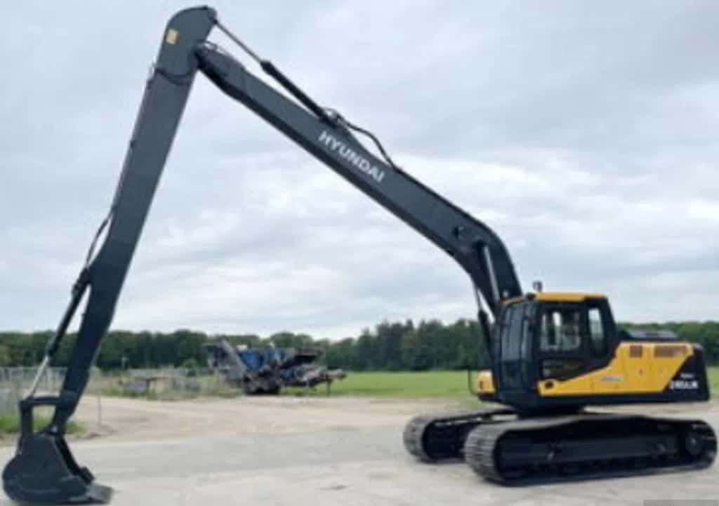 Excavator Hyundai 245LR 2025 model - Tenderyard