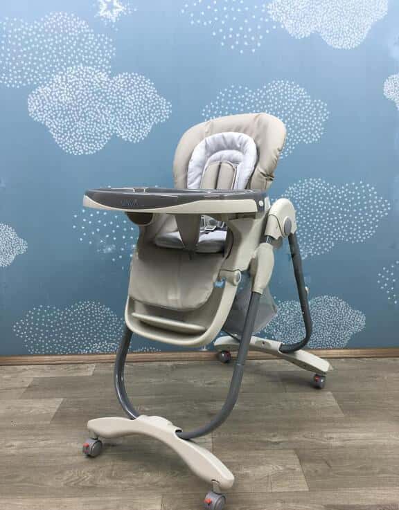 Unisex baby high chair, White color - Tenderyard