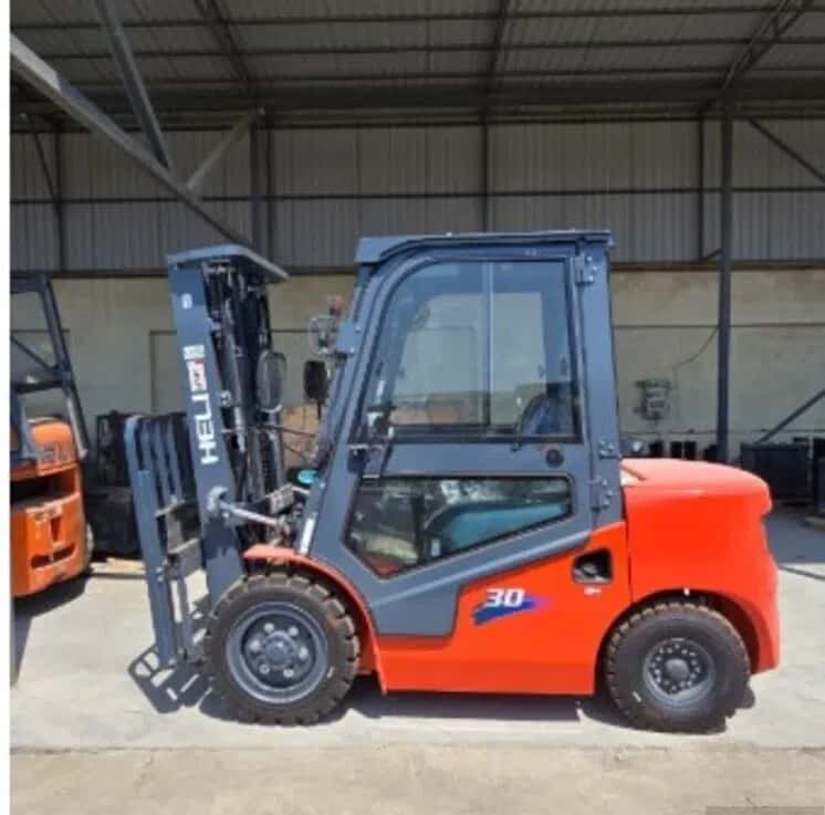 Forklift HELI CPCD30, 3 tons, 2025 model - Tenderyard