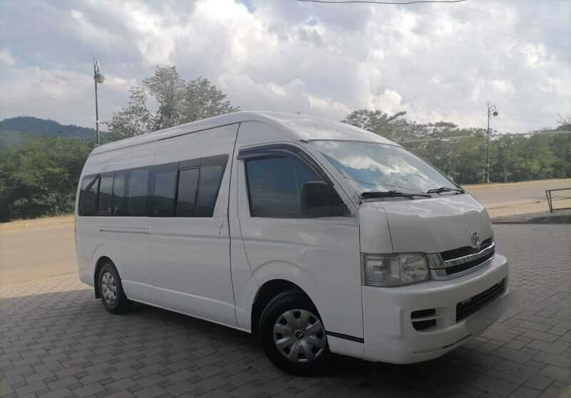 Mikroavtobus icarəsi Toyota HiAce 2015 - Tenderyard