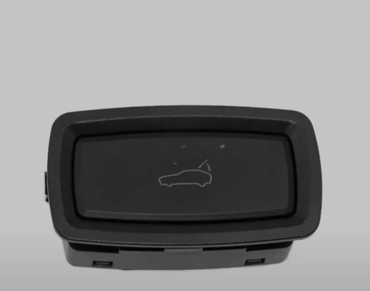 Rear trunk release button for Porsche Cayenne, Panamera, Macan - Tenderyard