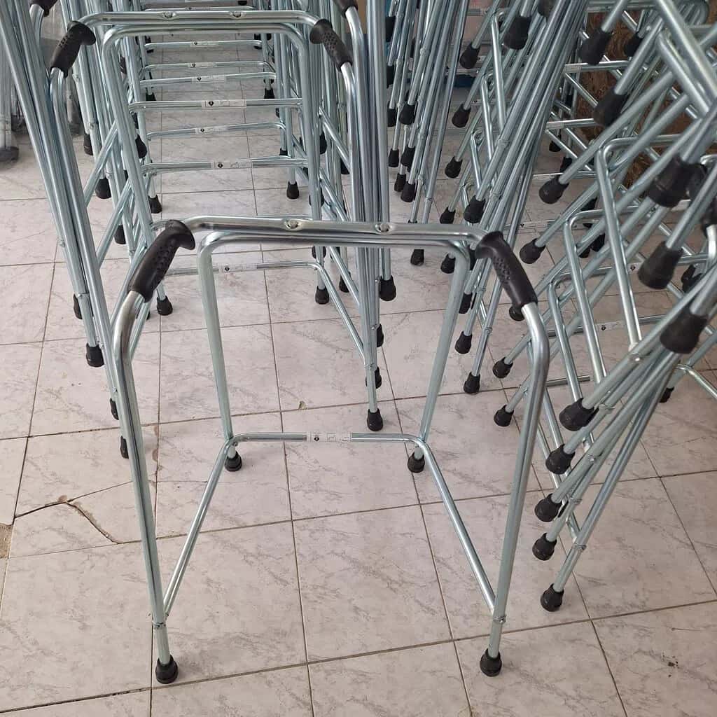 Walking Frame (Walker) - Lightweight metal construction - Tenderyard