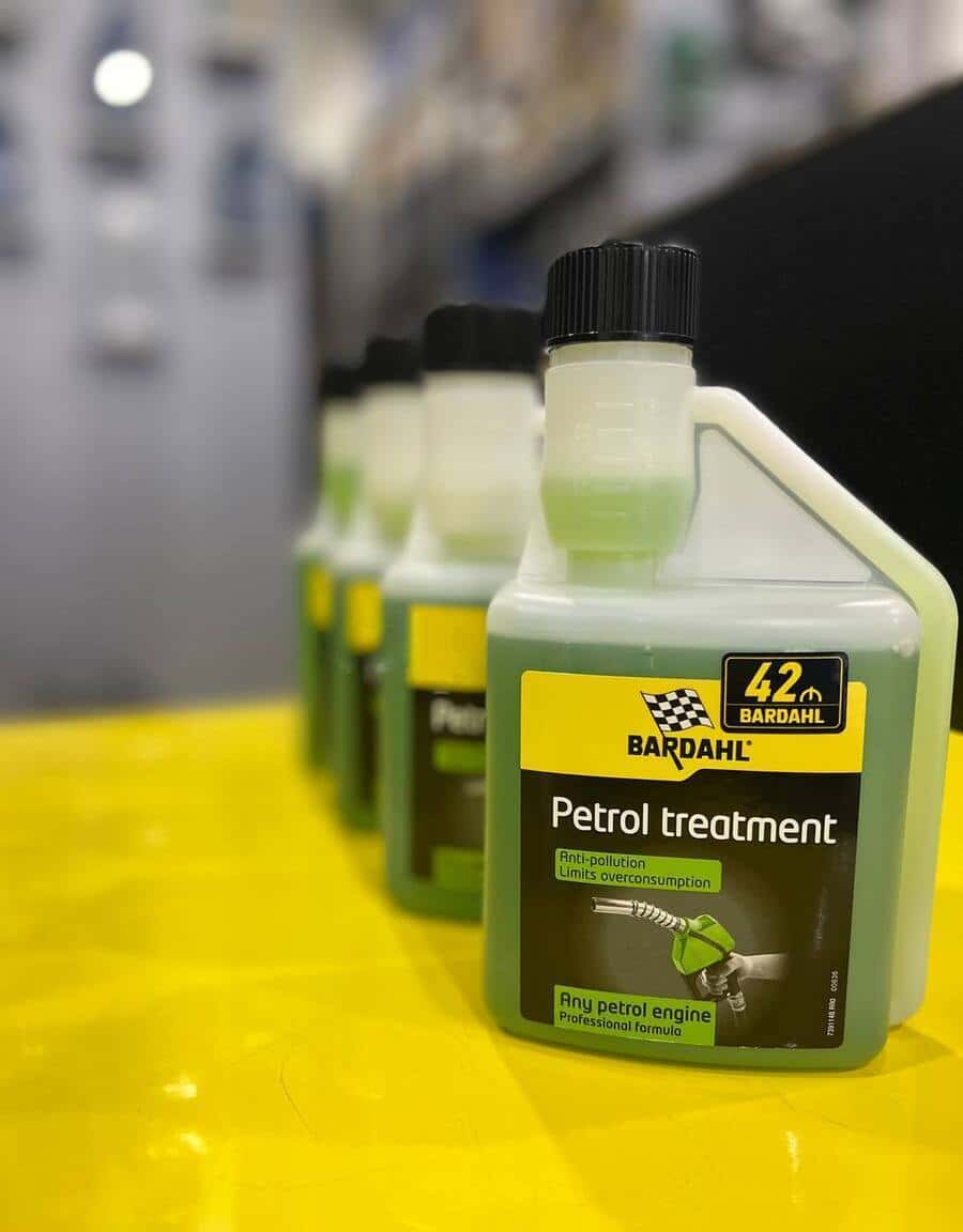 Fuel additive Bardahl Petrol Treatment - Tenderyard