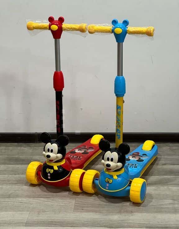 Children's scooter MQ01 with lights and music - Tenderyard