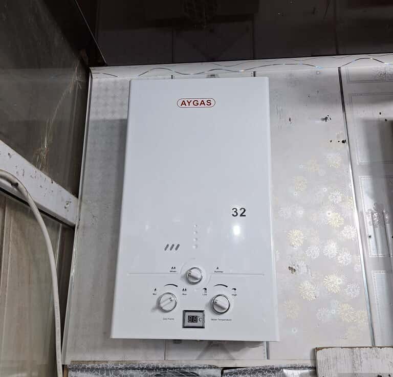 Water heater - Tenderyard