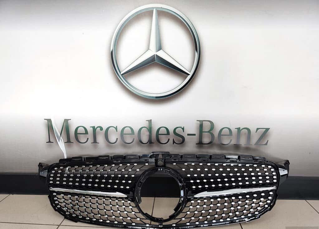 Radiator barmaqlığı Mercedes C-Class W205 2019 - Tenderyard