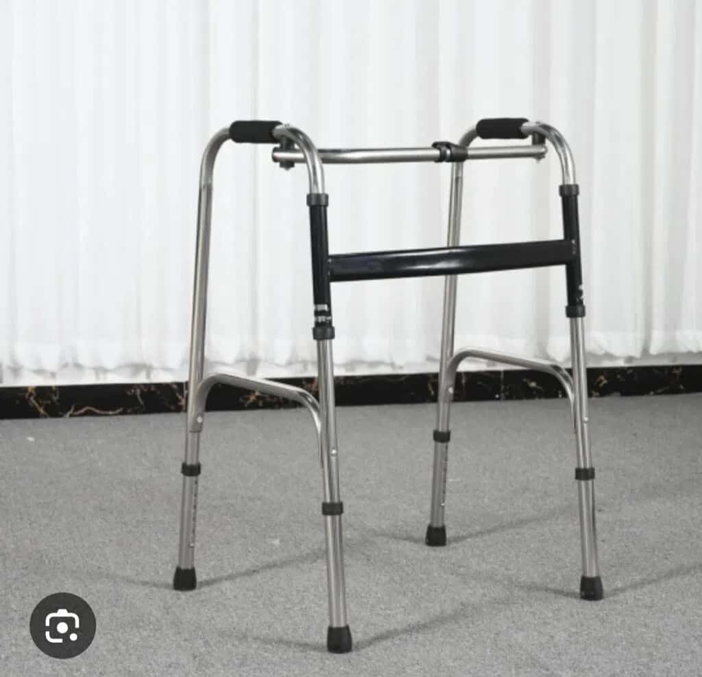 Height-adjustable walking frame (Walker) - Tenderyard