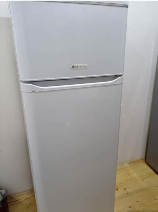 Indesit refrigerator - Tenderyard