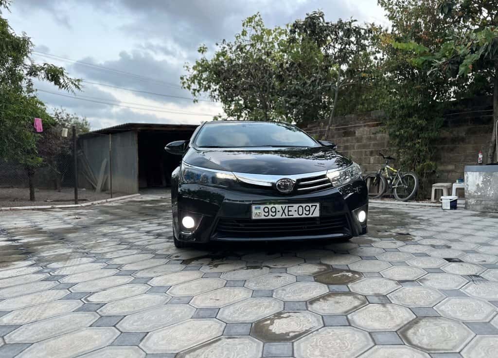 Toyota Corolla, 2014 il, 106347 km, 1.6 L - Tenderyard