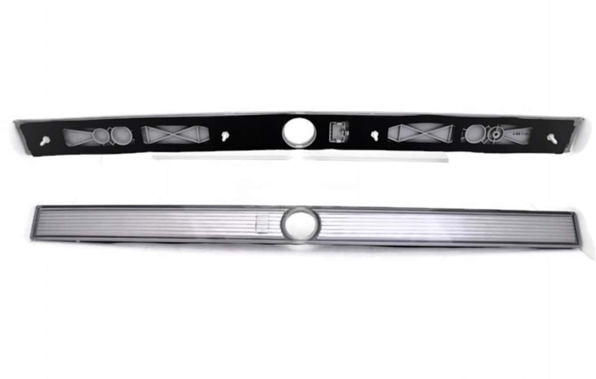 Rear tail light trim Mercedes W140 - Tenderyard