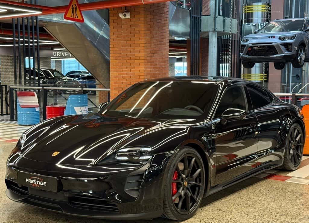Porsche Taycan GTS, 2022, 36000 km - Tenderyard