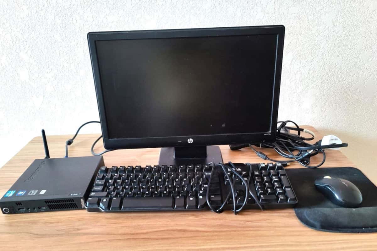Masaüstü kompüter Lenovo Mini PC və monitor dəsti - Tenderyard