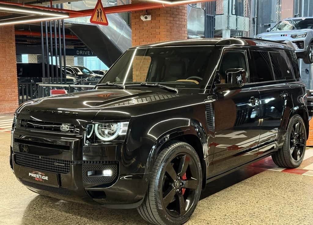 Land Rover Defender, 2023 year, 18000 km, 3000 L - Tenderyard