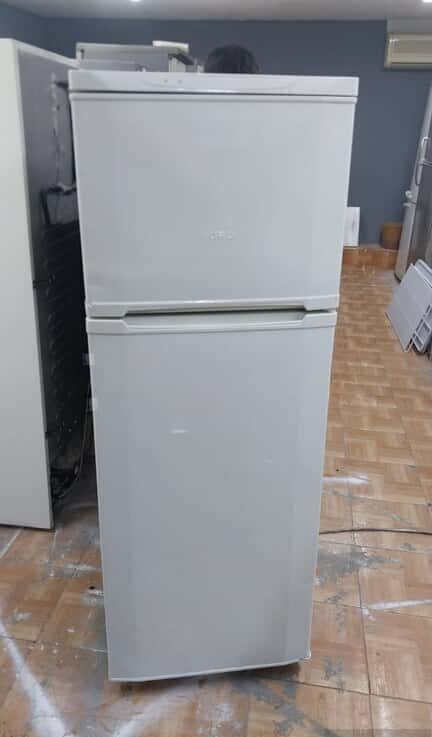 Indesit refrigerator - Tenderyard