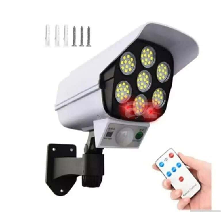 Solar-powered camera-shaped sensor floodlight - Tenderyard