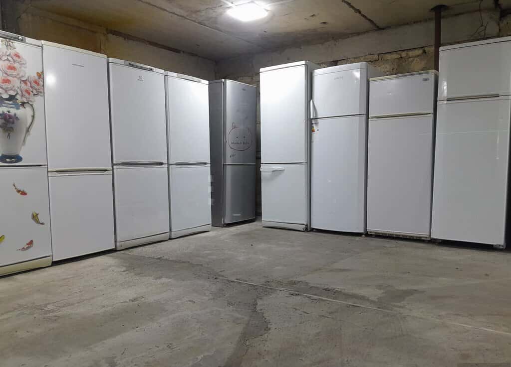 Indesit refrigerator - Tenderyard