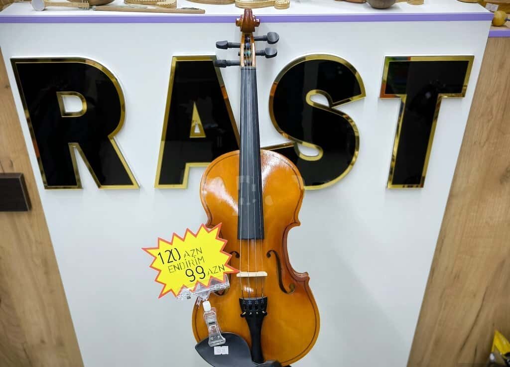 Violin Finle 4/4 - Tenderyard