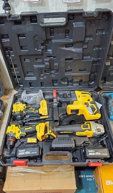 4-Piece Power Tool Set (Angle Grinder, Drill, Rotary Hammer) - Tenderyard
