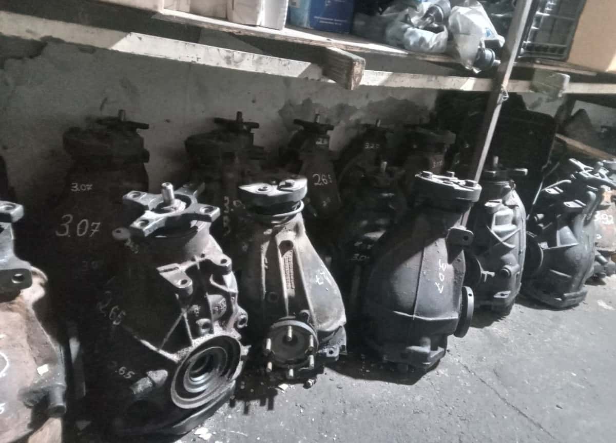 Paylayıcı qutu Mercedes - Tenderyard