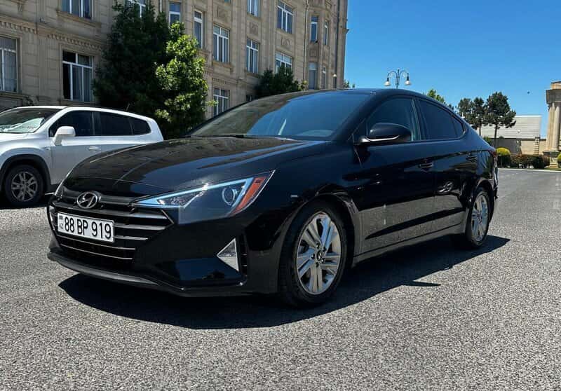 Аренда автомобиля Hyundai Elantra 2022 - Tenderyard