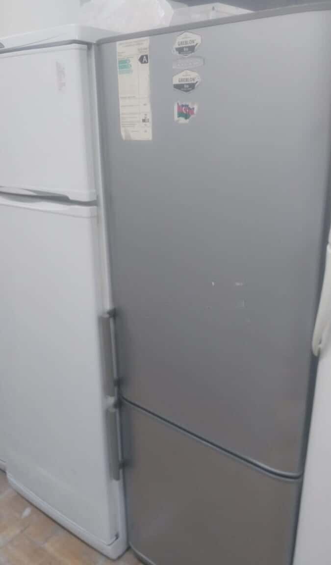 Hotpoint refrigerator - Tenderyard