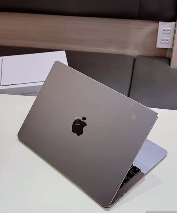 Apple brand laptop, Gray color - Tenderyard
