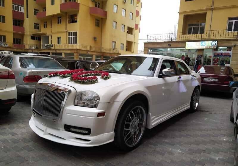 Avtomobil icarəsi Chrysler 300C, 2011 - Tenderyard
