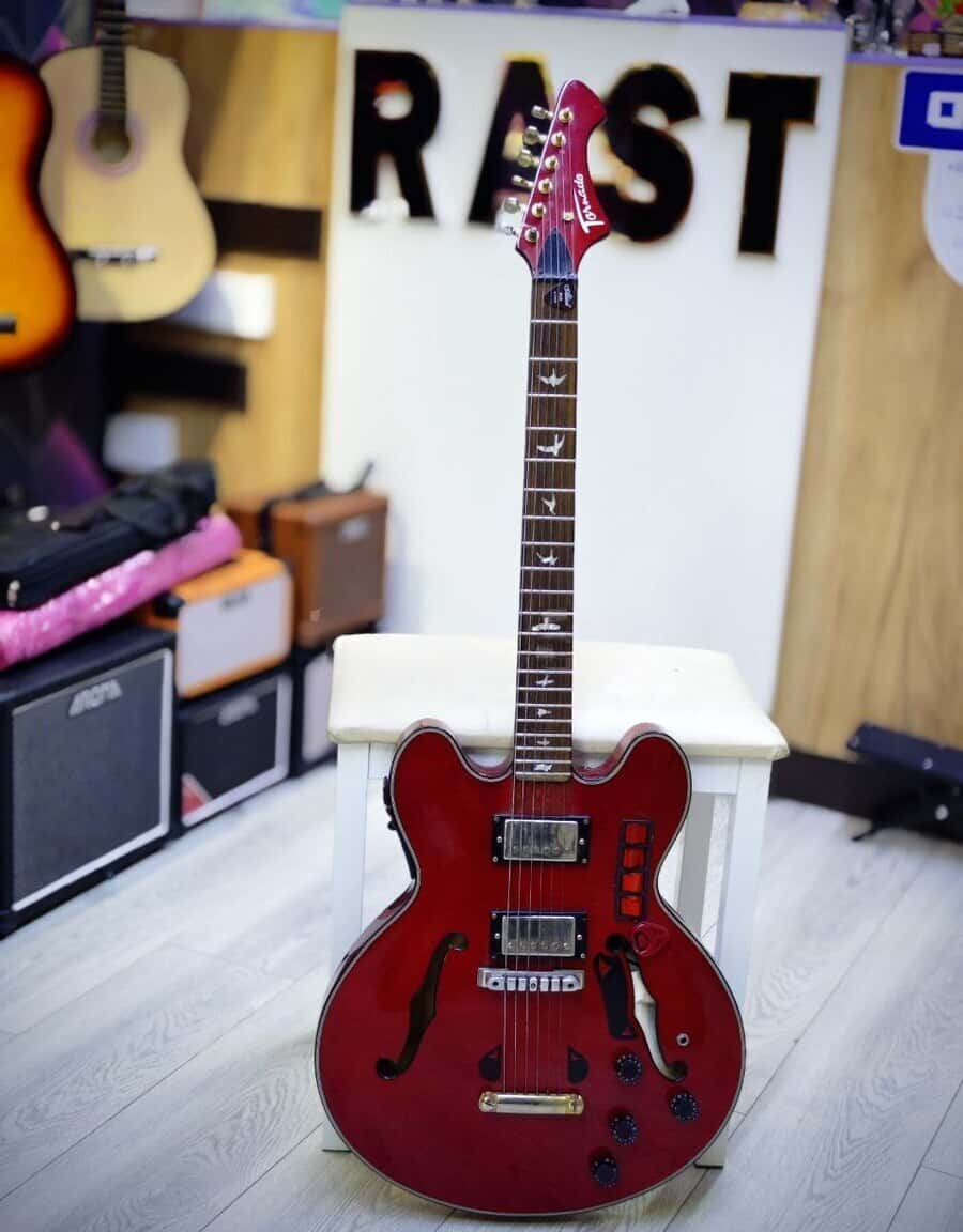 Electric guitar, 6-string - Tenderyard
