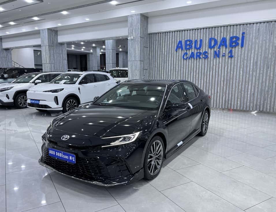Toyota Camry, 2025 year, 8400 km, 2000 L - Tenderyard