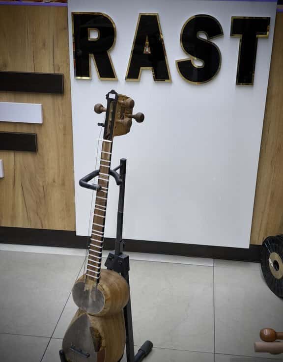 Tar musiqi aləti, peşəkar böyük ölçü - Tenderyard