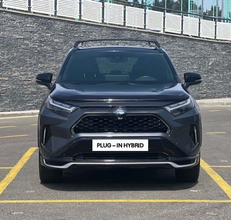 Toyota RAV4, 2023 год, 29000 км, 2500 л - Tenderyard