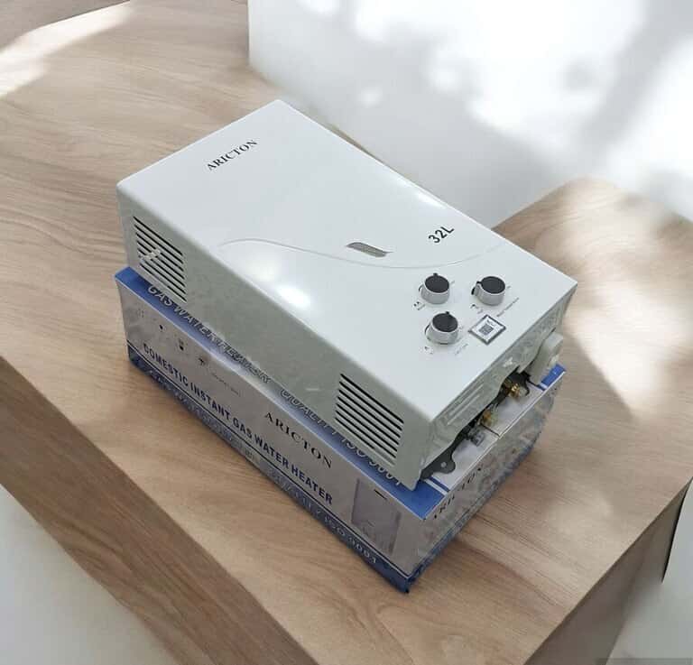 Ariston Water heater - Tenderyard