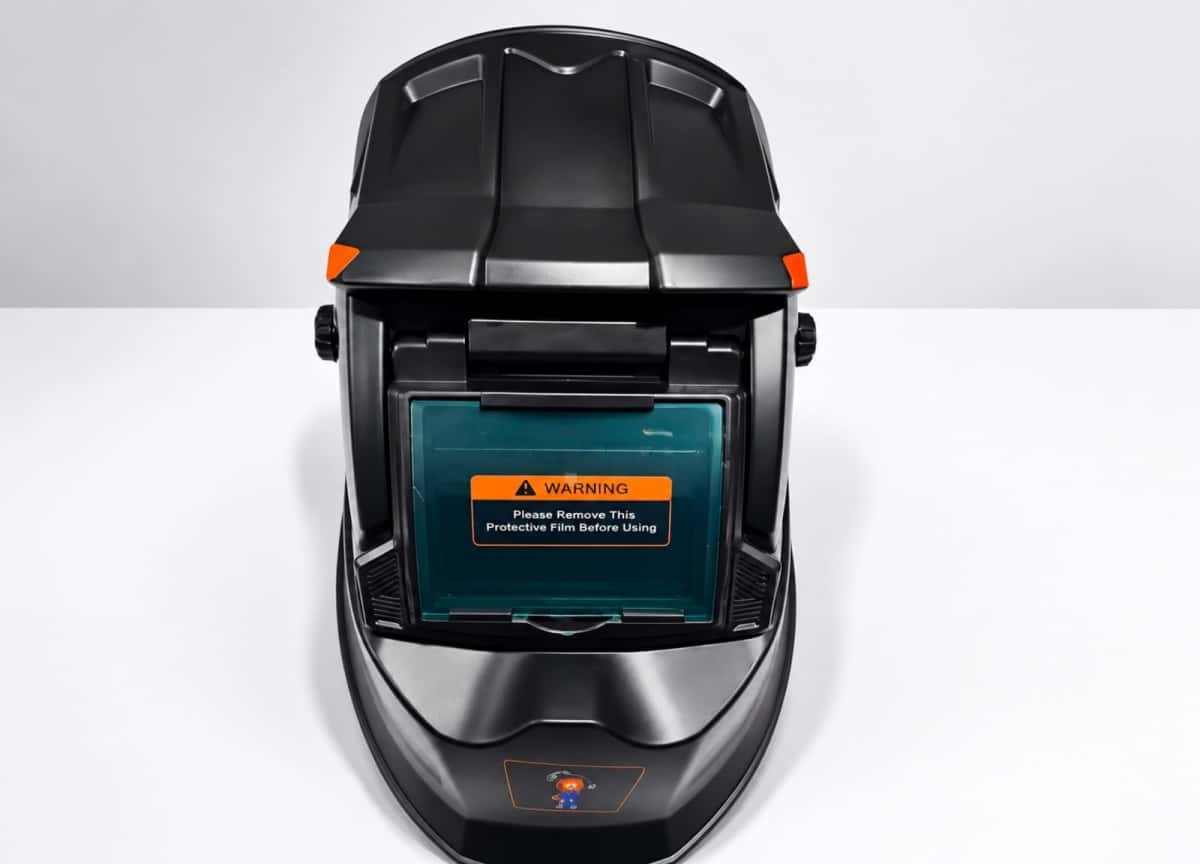 Auto-darkening welding helmet - Tenderyard