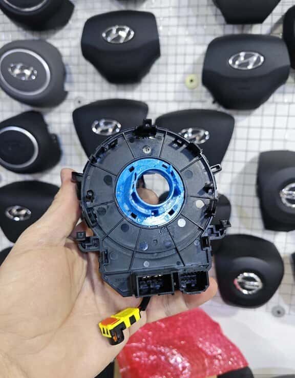 Steering wheel clock spring for Land Rover Sport - Tenderyard