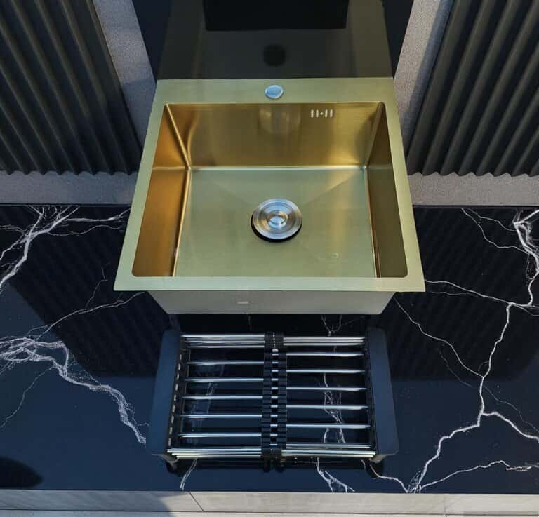 Square sink, Gold color - Tenderyard