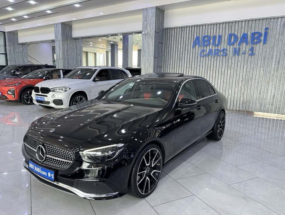 Mercedes E 200, 2020 год, 70900 км, 2000 л - Tenderyard