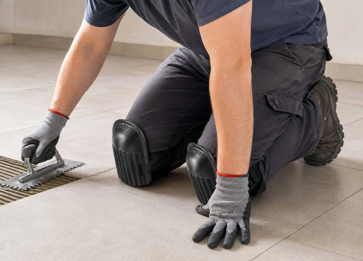 Protective knee pads for craftsmen - Tenderyard